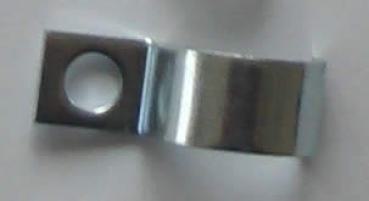 Metallklammern (verzinkt) für Kabeldurchmesser 15 mm