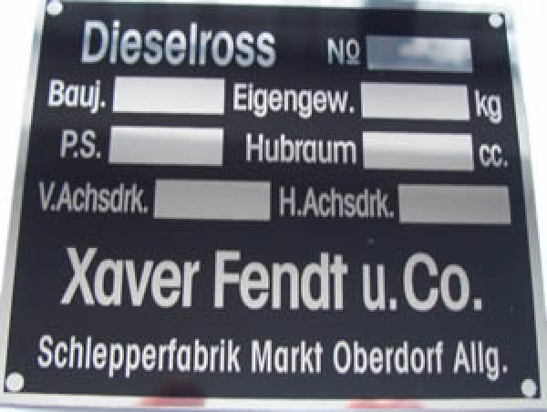 Typenschild für Fendt 92 mm x 78 mm